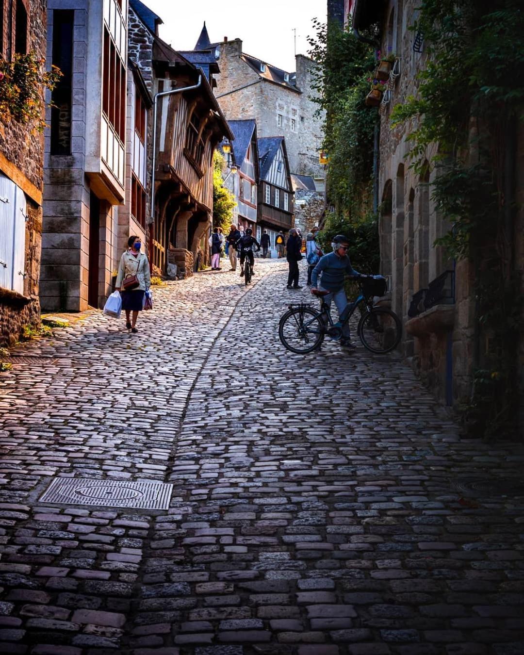 Cocooning Centre Dinan Apartment Exterior foto