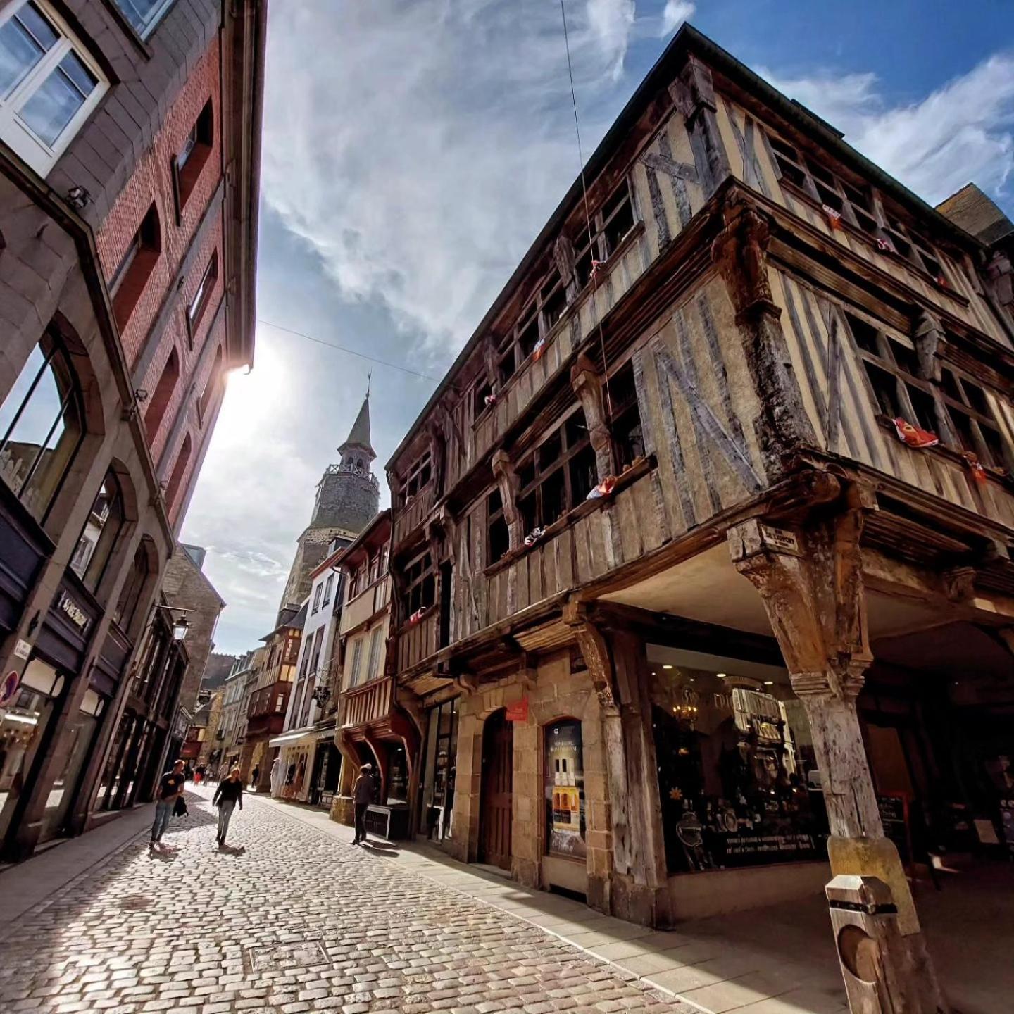 Cocooning Centre Dinan Apartment Exterior foto